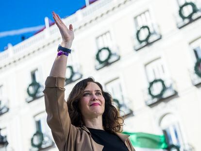 Isabel Díaz Ayuso, en la manifestación del domingo en la Puerta del Sol de Madrid.