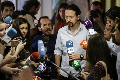 El líder de Podemos, Pablo Iglesias antes de lareunión del Consejo Ciudadano.