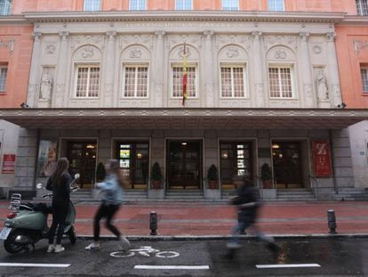 Fachada del Teatro de la Zarzuela en Madrid. 