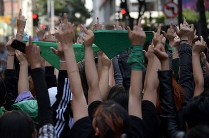 Women demonstrate in favor of the decriminalization of abortion in Colombia, on Thursday, November 18, in Bogotá.