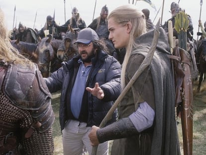El director Peter Jackson y Orlando Bloom, en una imagen del rodaje de una de las películas de 'El señor de los anillos'.