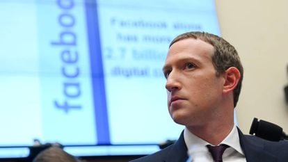 El fundador de Facebook, Mark Zuckerberg, el pasado miércoles en el Congreso de EE UU.