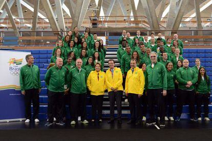 La presidenta Rousseff con el equipo olímpico de Brasil.