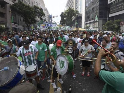 Multitudinaria manifestación de trabajadores en el centro de Buenos Aires.