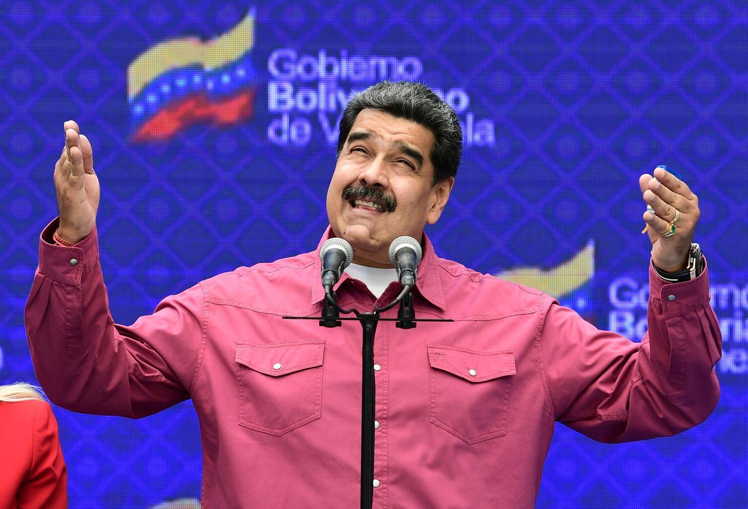 Maduro, en una conferencia de prensa tras votar en Caracas.