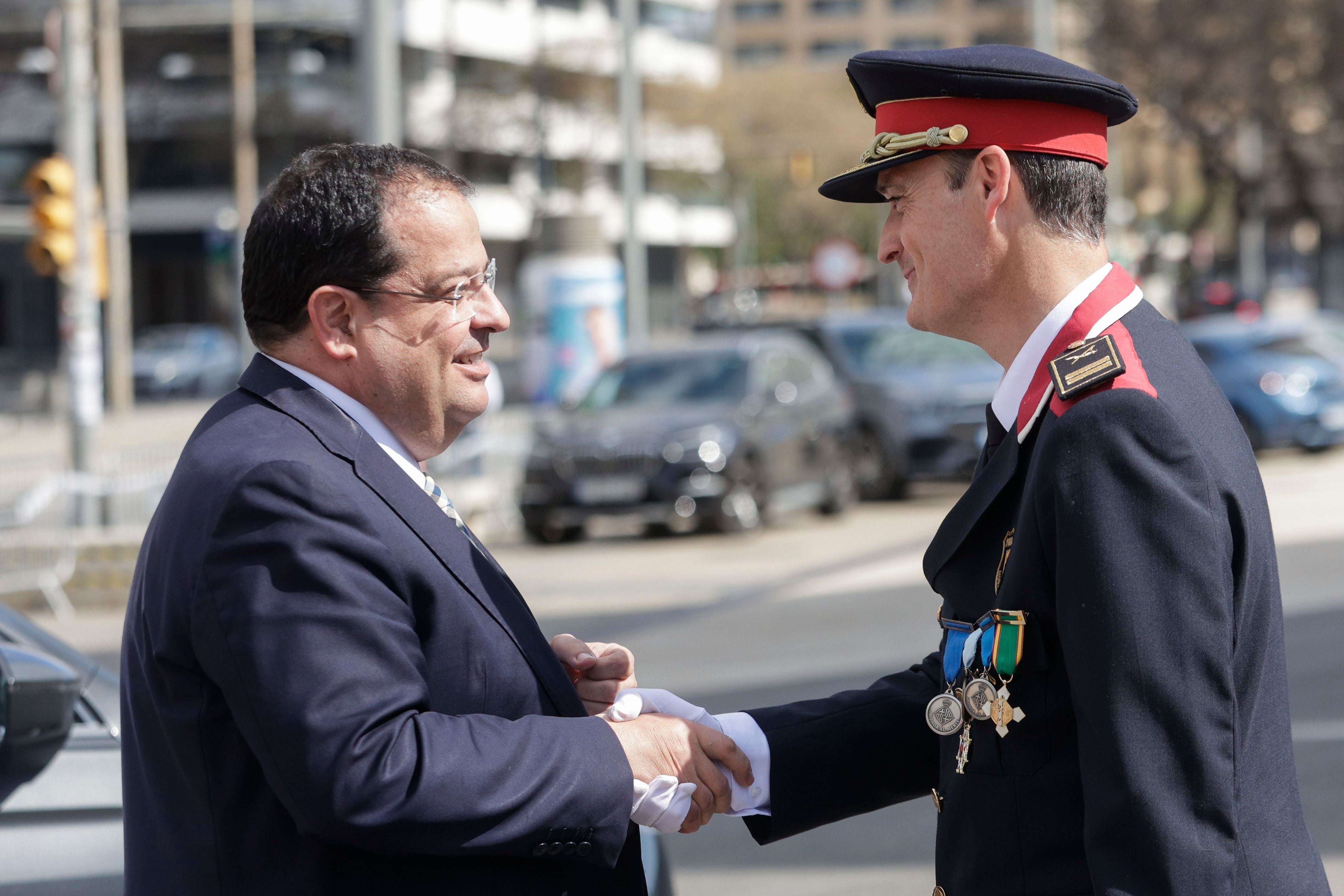 La juez paraliza la convocatoria a la plaza de mayor de los Mossos d’Esquadra