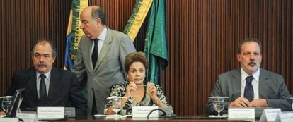 Mercadante, Rousseff y Viera.