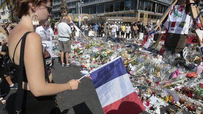 Homenaje floral a las víctimas del atentado de Niza, en septiembre de 2022.