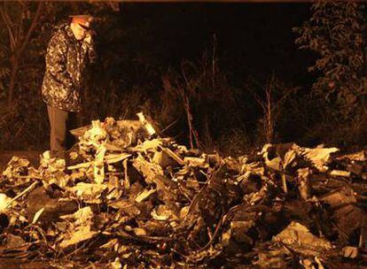 Autoridades investigan los restos del avión de Aeroflot esta madrugada