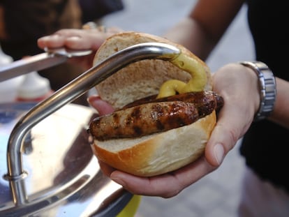 Las populares salchichas a la parrilla bratwurst.