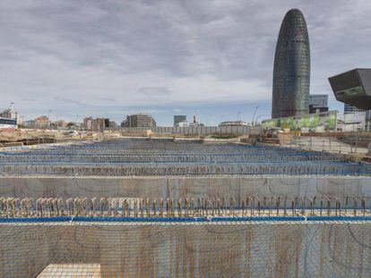 Unas obras en la plaza de Glories en Barcelona