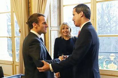 Encuentro entre Macron y Guaidó, en París.