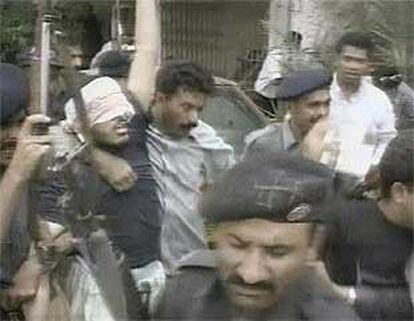 Imagen de la operación en la que fue detenido el presunto terrorista Ramzi Bin al-Shibh.