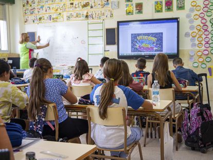 Niños del colegio público San Pío X de Logroño, en la vuelta a clase, el día 7.