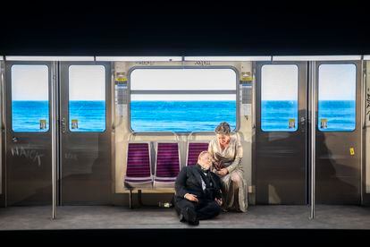 El tercer acto de 'Tristan und Isolde' se desarrolla íntegramente en el interior de un vagón de metro.