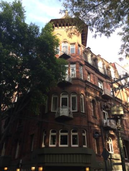 El edificio Río de Janeiro, conocido como La Casa de las Brujas, está lleno de leyendas y es uno de los más emblemáticos de la Colonia Roma.