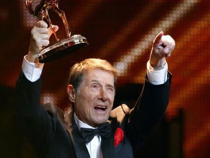 Udo J&uuml;rgens, al recibir en Berl&iacute;n el premio Bambi en 2013.