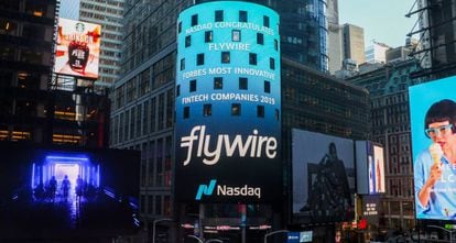 La torre de Nasdaq en Nueva York anuncia Flywire.
