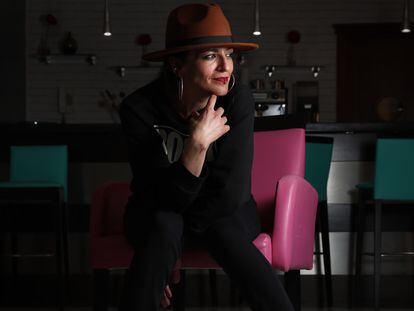 La cantante y actriz Bebe, en un hotel de Madrid el 24 de marzo. En el vídeo, una entrevista con la artista.