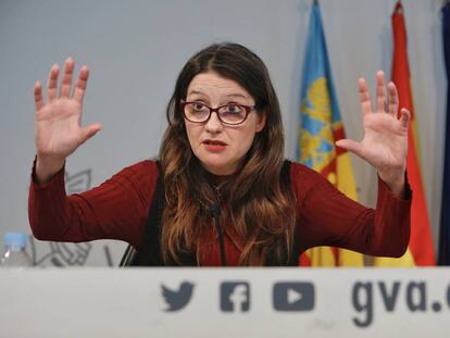 La vicepresidenta y portavoz del Consell, M&oacute;nica Oltra, en la comparecencia posterior al pleno de los viernes. 