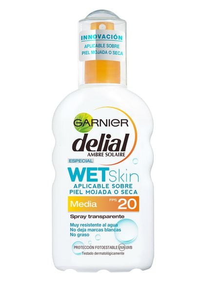 1. Wet Skin de Garnier. Puede aplicarse sobre la piel seca o mojada (13,44 euros).
