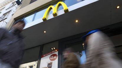 Un restaurante McDonald's.