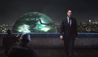 Keanu Reeves en un fotograma de 'The Day the Earth Stood Still'.