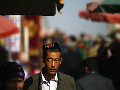 Un hombre de la minoría musulmana uigur en la provincia de Xinjiang en 2013.