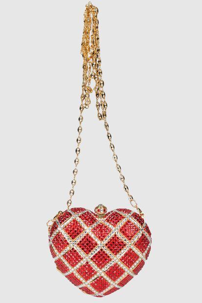Bolso con forma de corazón de Moschino Cheap & Chic (190 euros), en Yoox.com