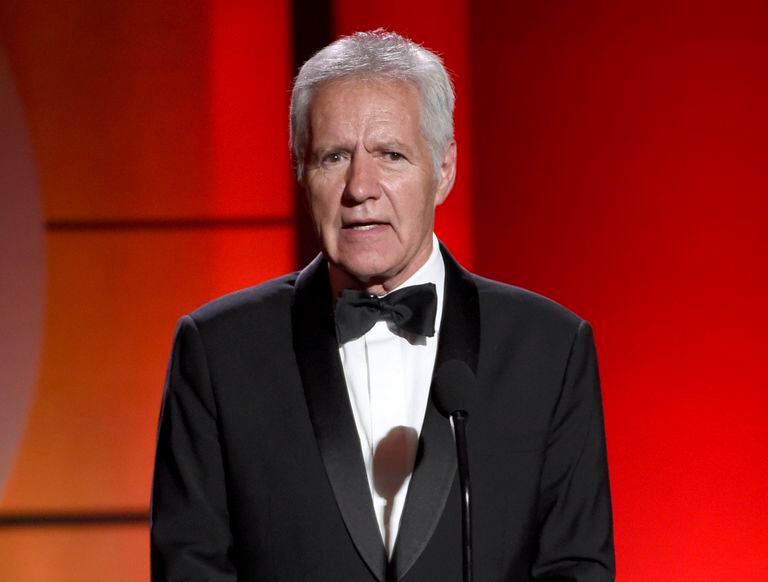 Muere Alex Trebek, legendario presentador de televisión estadounidense |  Televisión | EL PAÍS