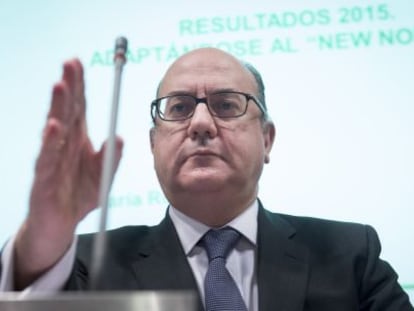 La AEB dice que la banca debe evitar dar “puñaladas de pícaro” al cliente