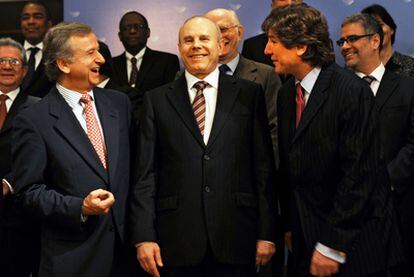 Los ministros de Economía de Chile, Brasil y Argentina, el viernes en Buenos Aires.