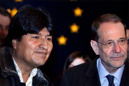 Evo Morales y Javier Solana, tras su encuentro en la sede de la UE en Bruselas.