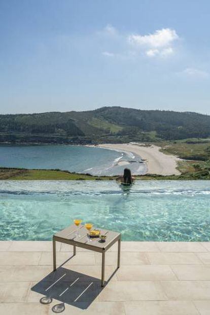 piscina del parador Costa da Morte, en Muxía (Coruña).