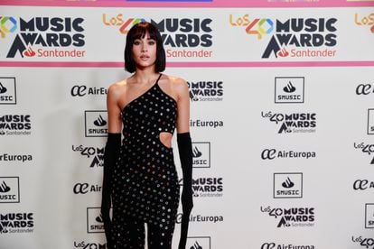 Aitana posa antes de la cena de nominados de LOS40 Music Awards Santander 2023, este martes en Madrid.