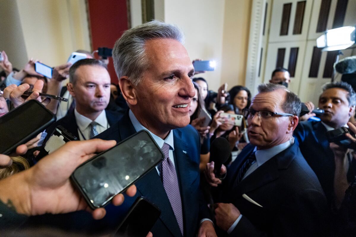Kevin McCarthy: La Cámara de Representantes de EE UU destituye a su presidente y sume al Capitolio en el caos | Internacional