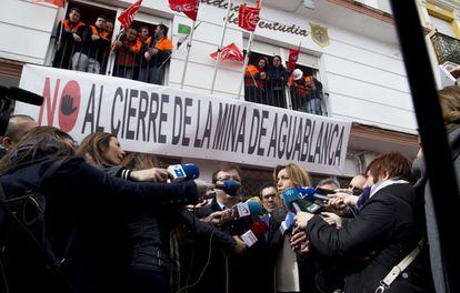 Susana D&iacute;az y Guillermo Fern&aacute;ndez-Vara, en Monesterio.