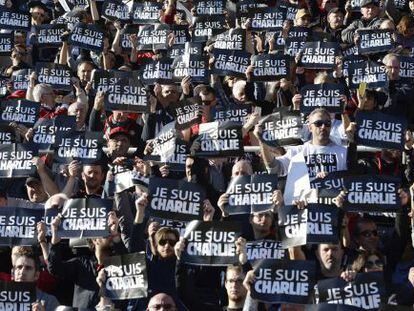 Asistentes a un partido de rugby en Toulon (Francia), el 10 de enero.