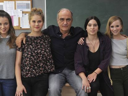 Protagonistas de la sèrie 'Merlí'.