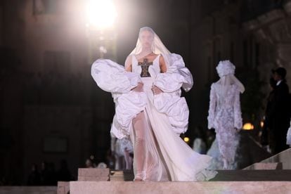 One of the models dressed in white at the Dolce & Gabbana show.