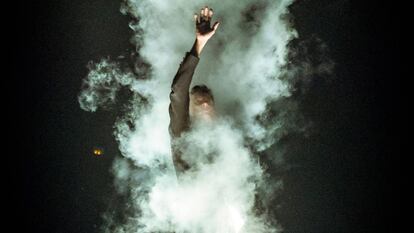 Mag Lari en un número del seu espectacle al Teatre Comtal.