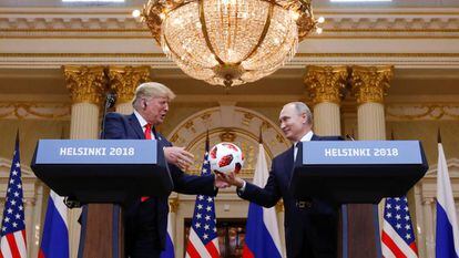 Rueda de prensa de Donald Trump y Vladimir Putin tras su encuentro en Helsinki.