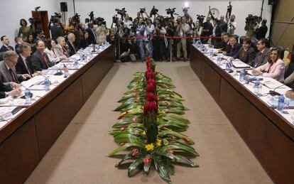 Las delegaciones cubana y estadounidense celebran su primer encuentro en La Habana. 