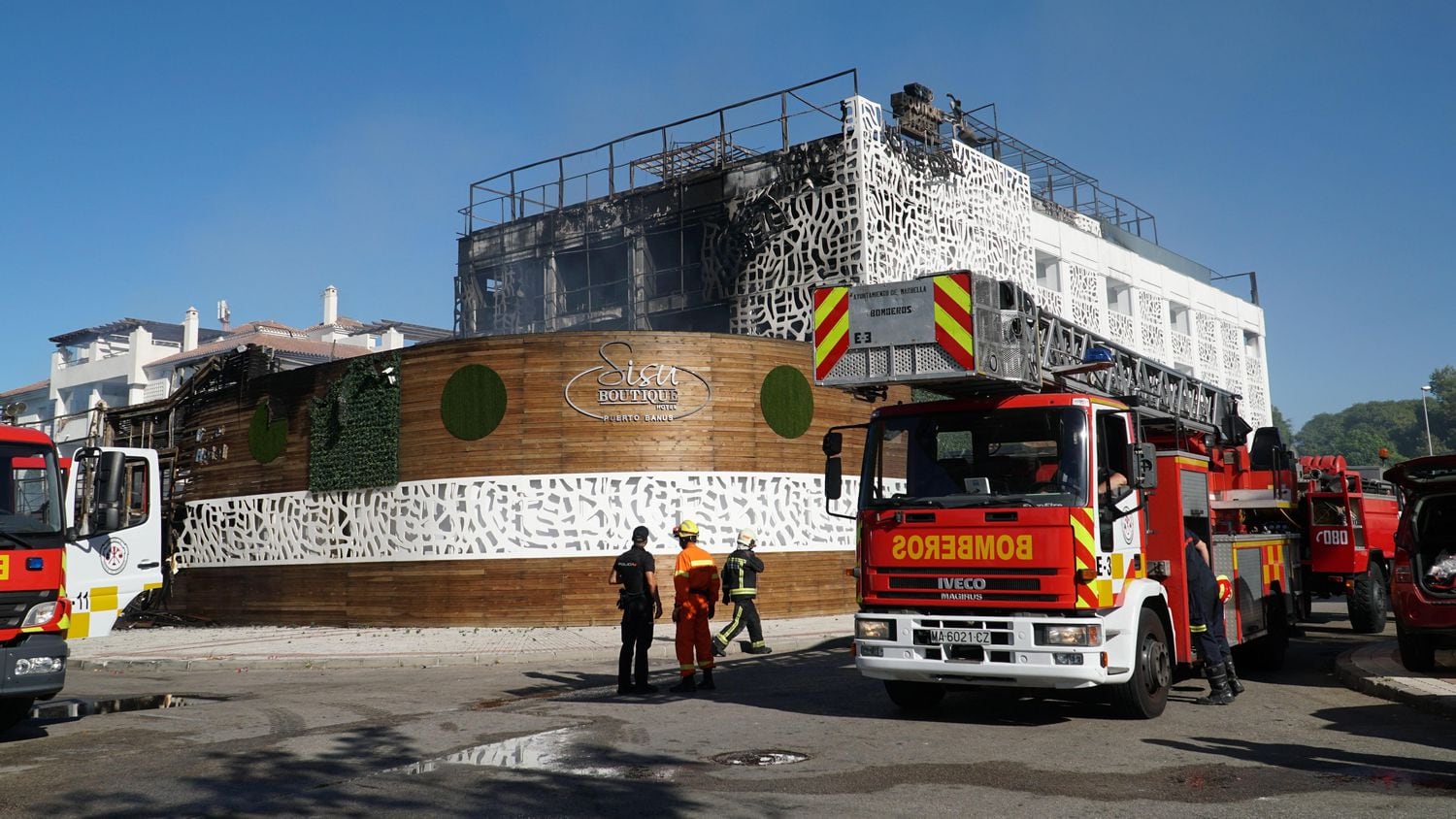 Un muerto y nueve heridos en el incendio de un hotel de lujo en Puerto Banús HM4VKZQDVZEMHHZ5HHCJZEY6EQ