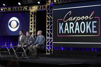 Ben Winston (izquierda), James Corden y Eric Pankowski en la presentación de la serie 'Carpool Karaoke' para Apple el pasado 9 de enero en Pasadena.