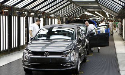 Automóviles en la planta de Volkswagen en Landaben (Pamplona). 