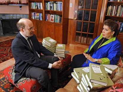 Los profesores de Harvard Kenneth Rogoff y Carmen Reinhart.