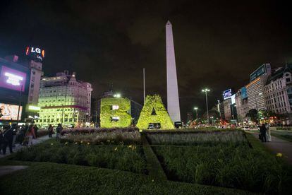 El Obelisco y la Plaza de la República, el corazón mismo de la Ciudad de Buenos Aires.