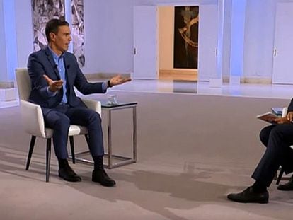 Pedro Sánchez, en un momento de la entrevista con Xabier Fortes en TVE.
