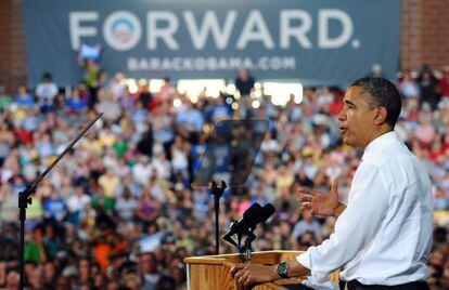 Obama en un mitin en Des Moines esta semana ante el lema Forward (Adelante). 